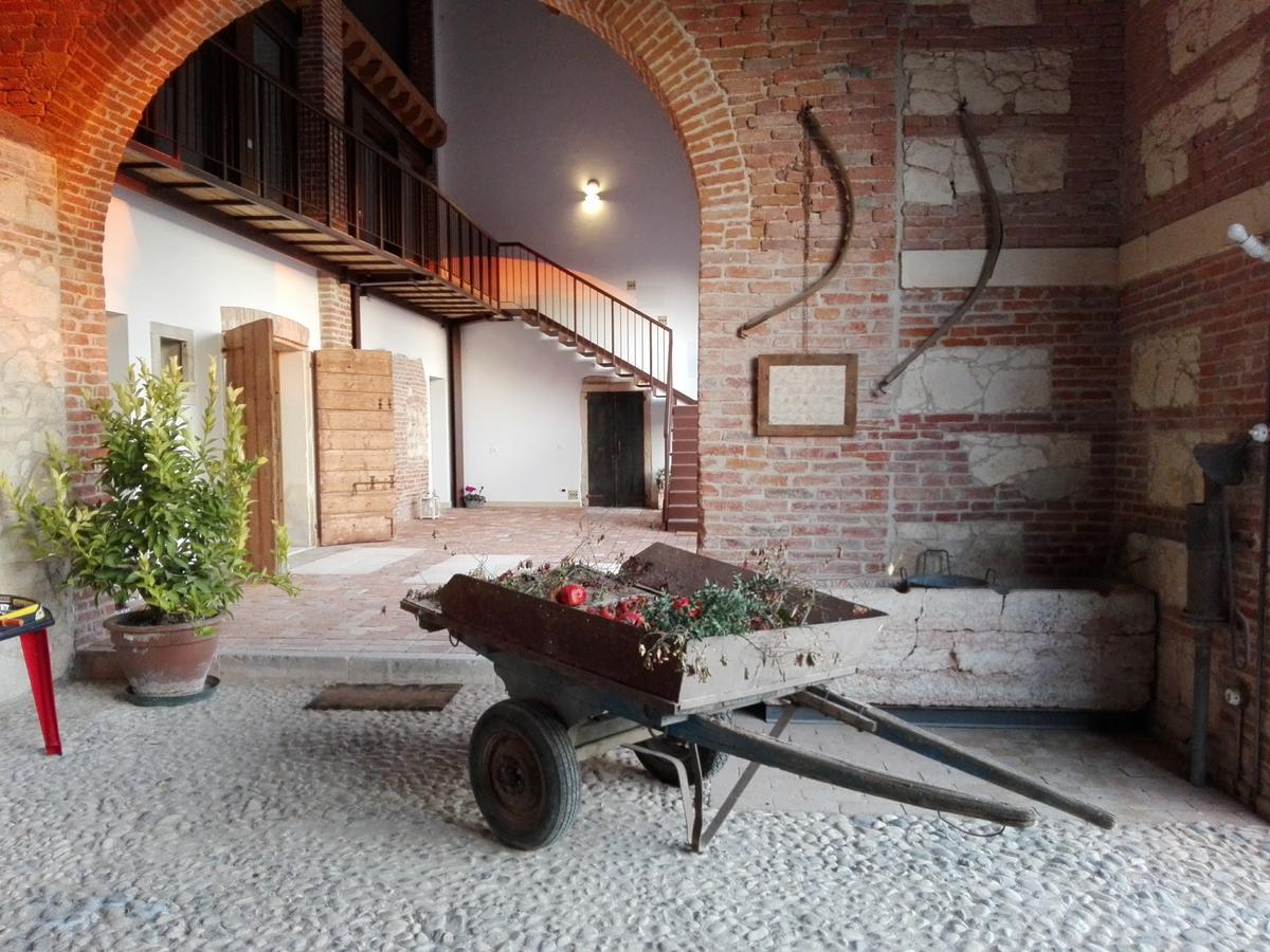 Agriturismo La Sophora 몬테갈델라 외부 사진
